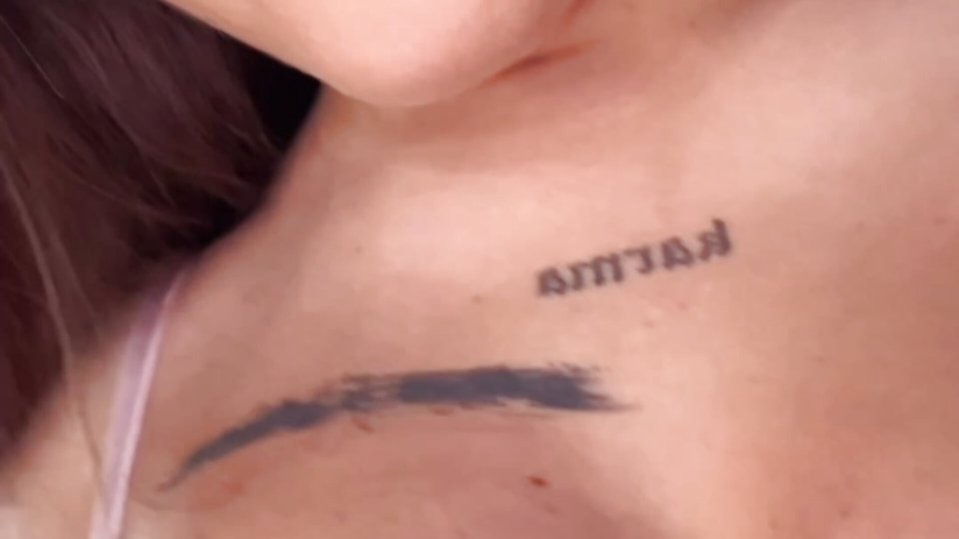 Boobs 🍒saliva