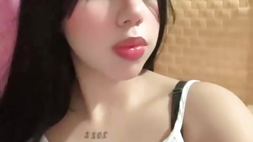 About me 🩷 - video by Ainoa_Pink cam model