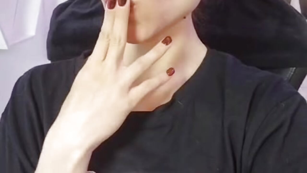 KISSES BESITOS ❤️❤️❤️ - video by Alessandra_Shayk666 cam model