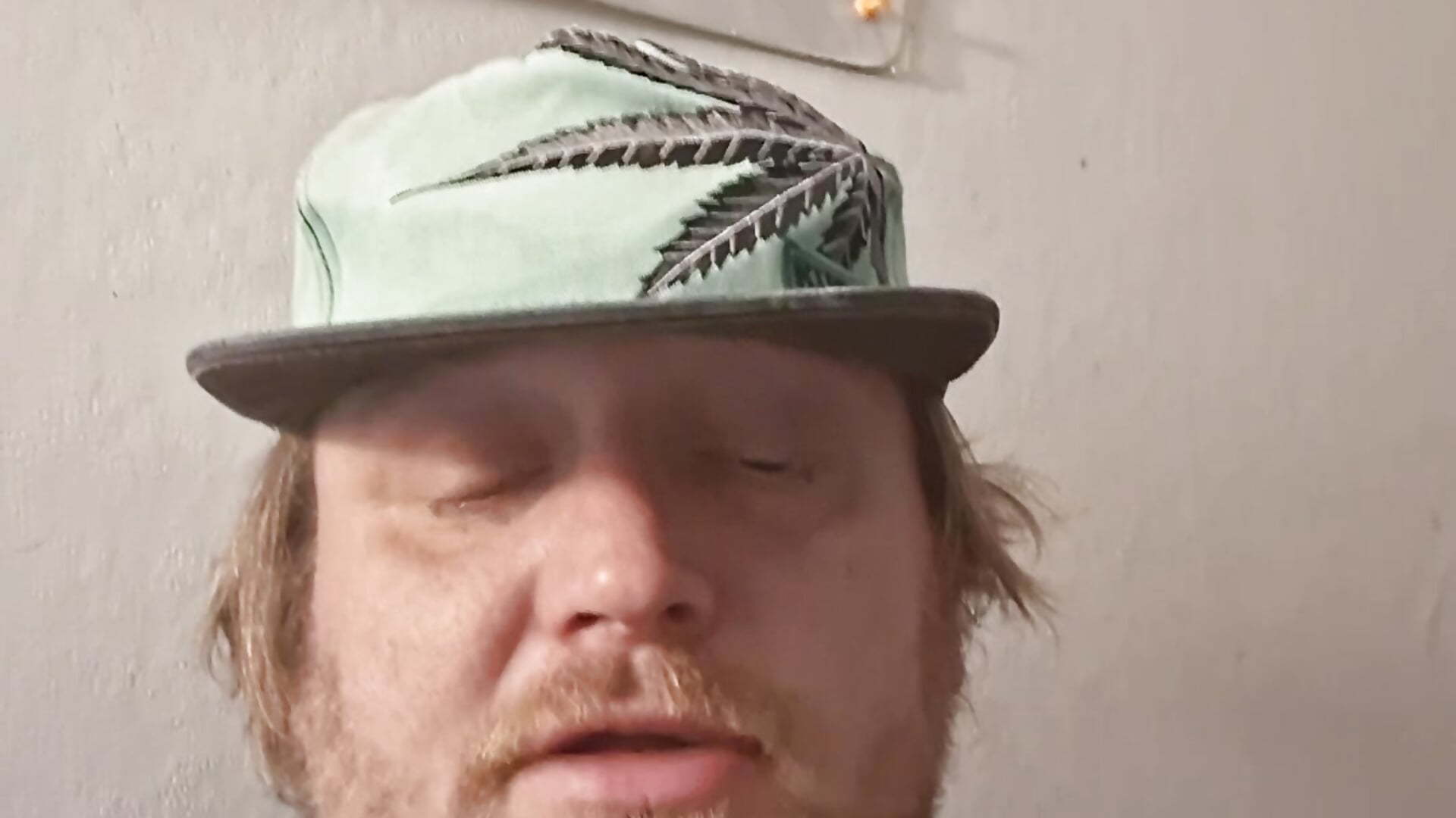 b5cc721f-028e-4e0f-873d-ee56d51679c7-1_all_7702 - video by peach69eater cam model