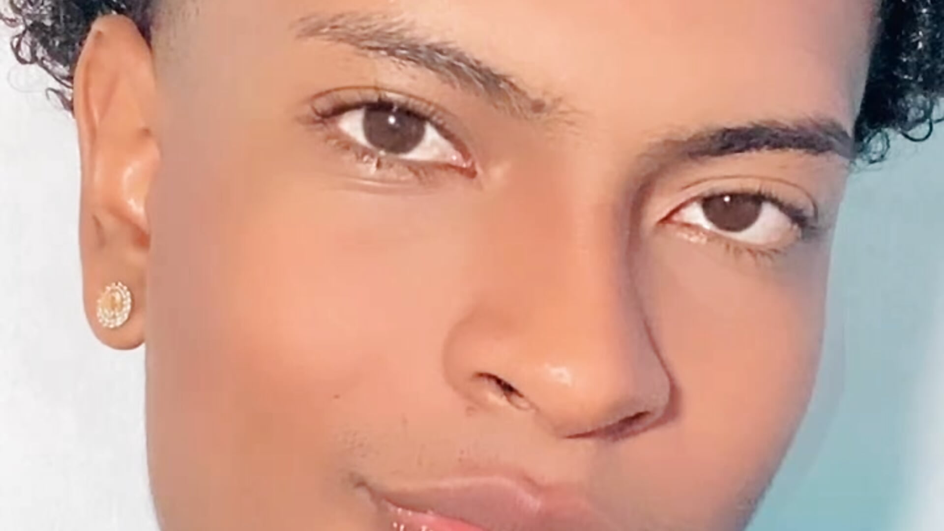 Many kisses for you, baby - video av charliechery cam model