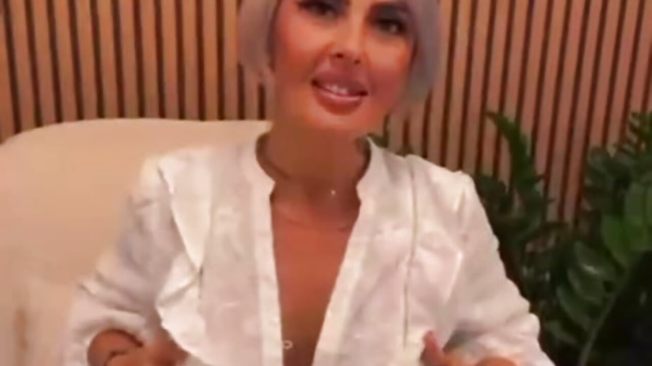 video_2025-09-30_17-49-51 - video của người mẫu cam KirraWhite