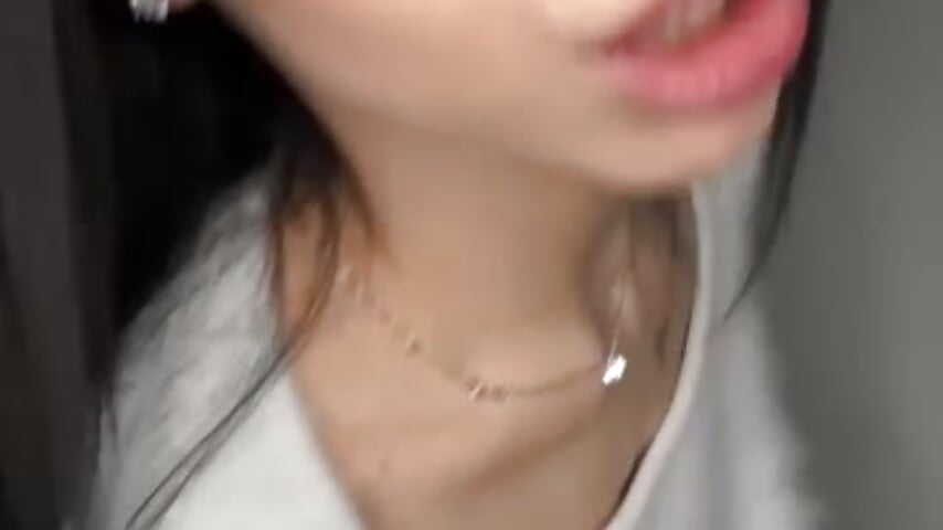 Finger ass - clip cu ilariea_girl model videochat