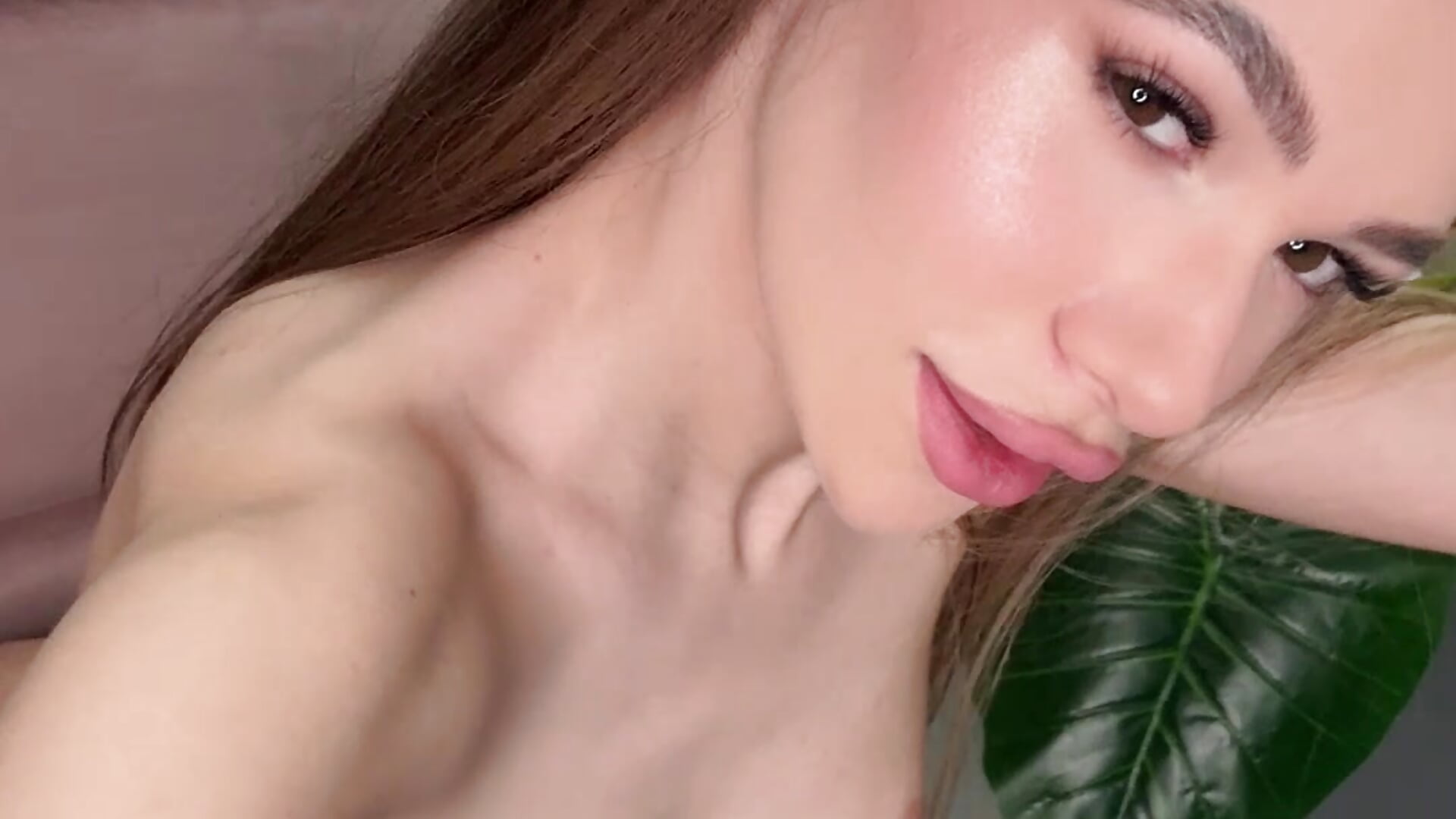 Holding Back2 - video by AlysonHicks cam model