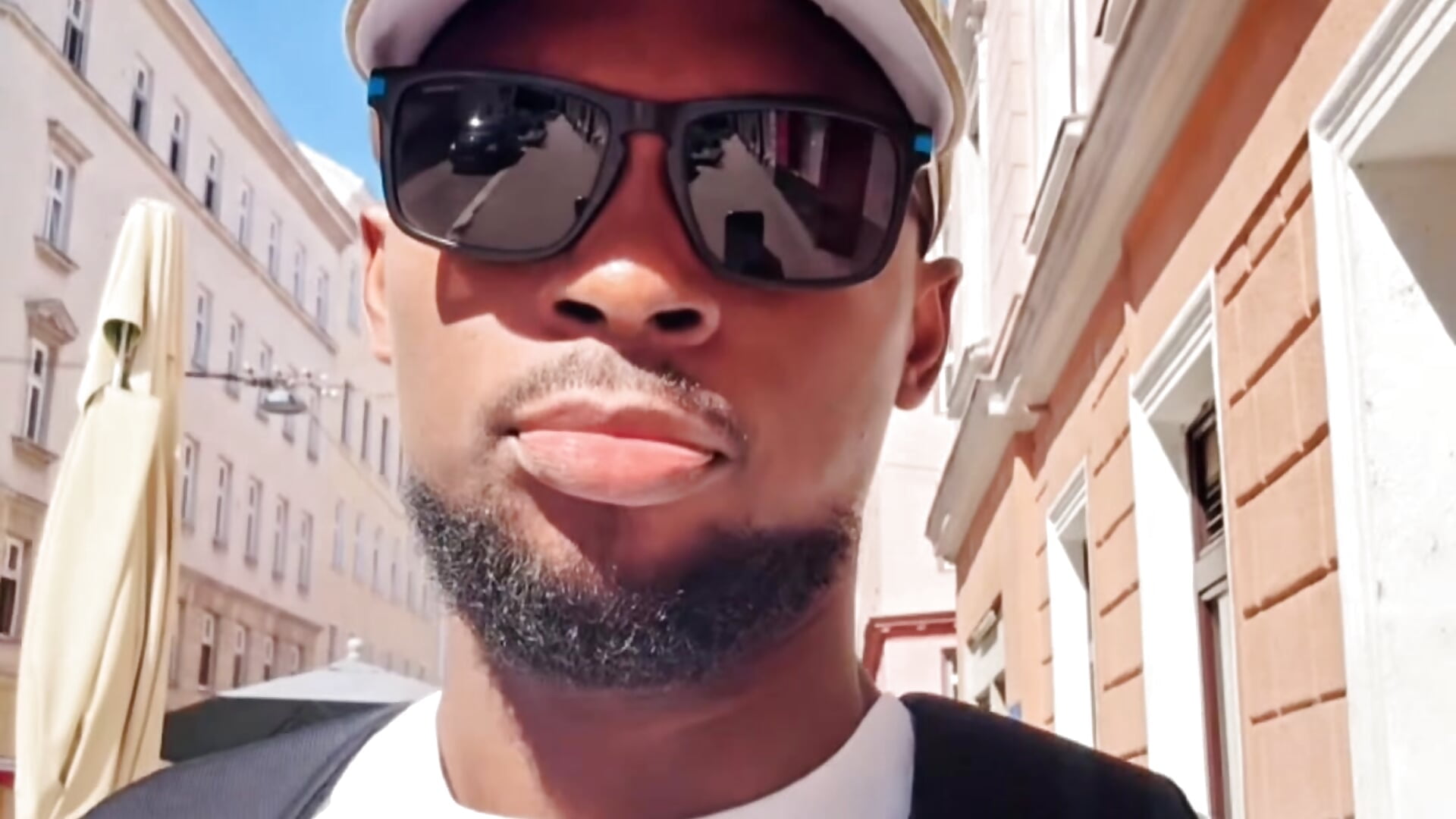 Vídeo  5406 de modelo de vídeos TallBlackKing – em alta