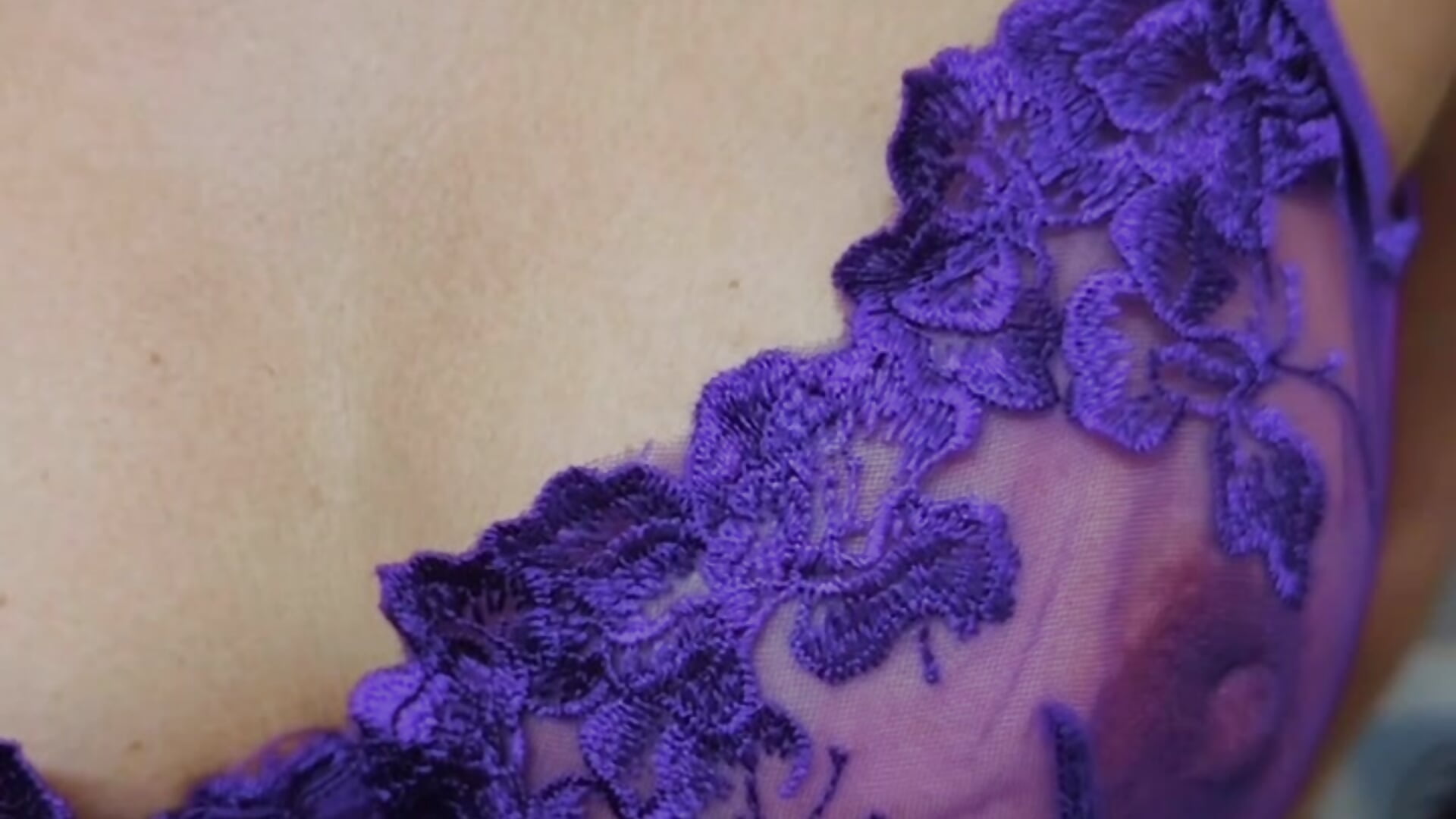 AE488002-DC2D-44AC-BCE6-FD9F552A3079 - video của người mẫu cam Stefani360