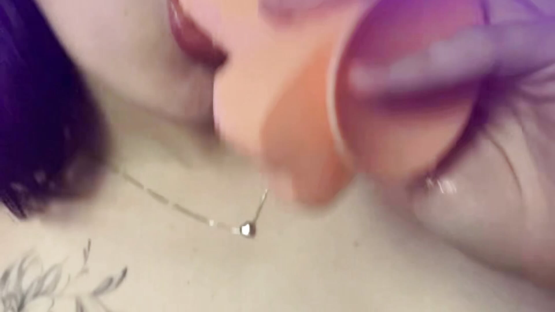 Алиса трахает себя дилдо - video by AlisaLEXX cam model