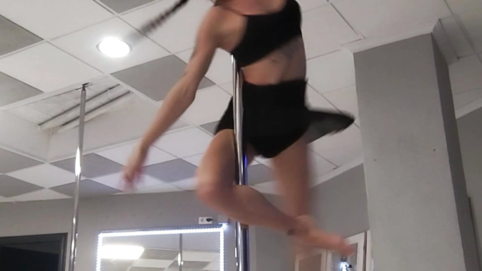 ✨Elegance✨ - video by Martyca_Beee cam model