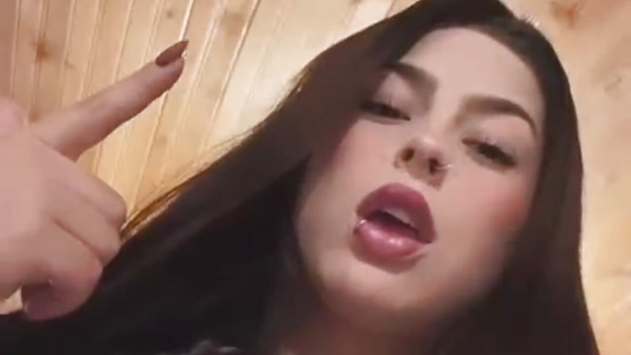 😎🤗😍 - video by mia_fox4 cam model