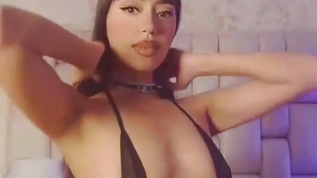 🖤🤍 - video by Peyton_louise cam model