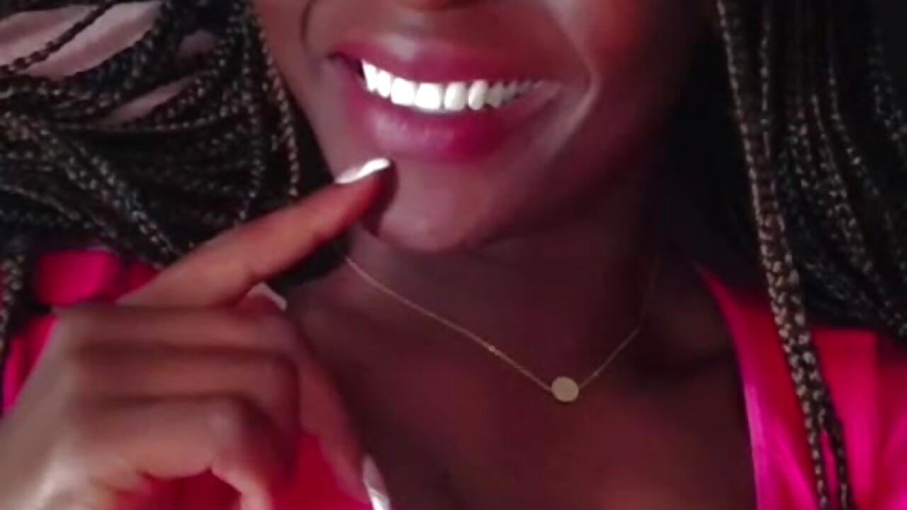 Bienvenidos a este maravilloso mundo de fantasia - video by NaomiRosexxx cam model