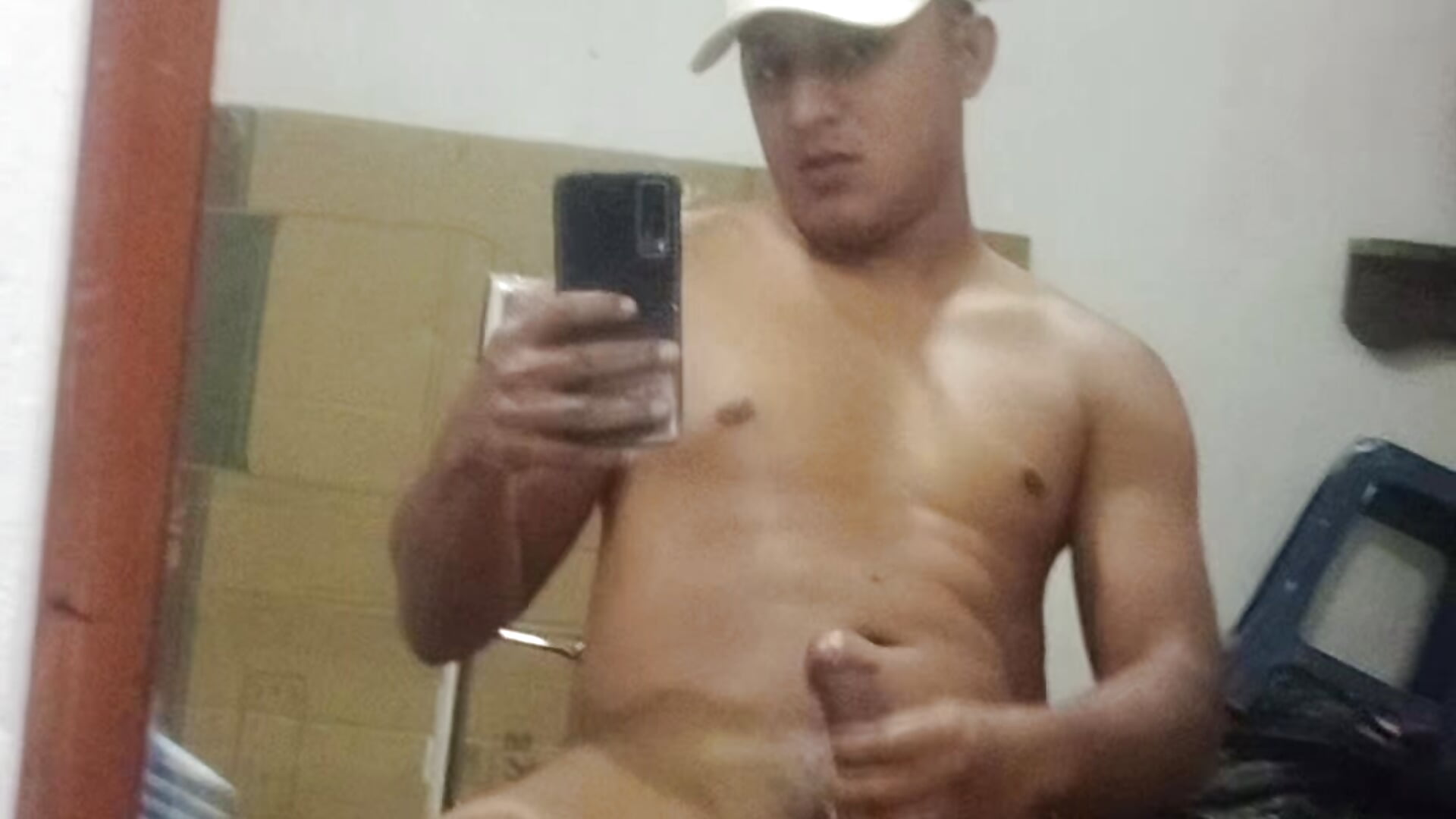 Moreno rico 😍 ven por más - video by Soy_Fernandito777 cam model