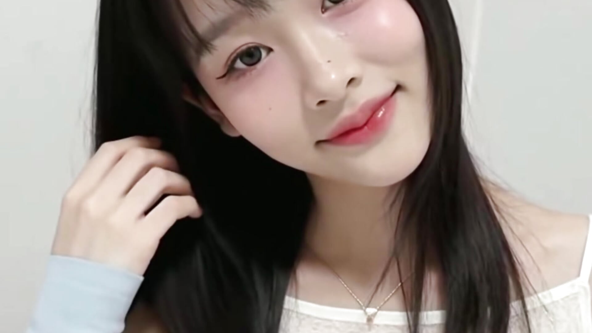 可爱的2号女主Lovely No.2 Actress - video av zghn88 cam-modell