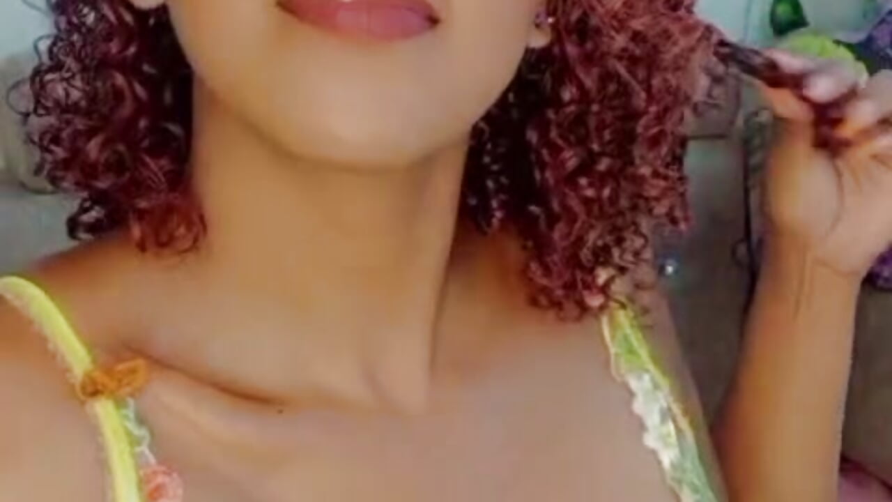 Kiss for you - video by AdairaWealth cam model