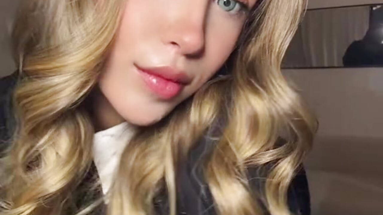 🖤🤓 - βίντεο μοντέλου fanyabbey