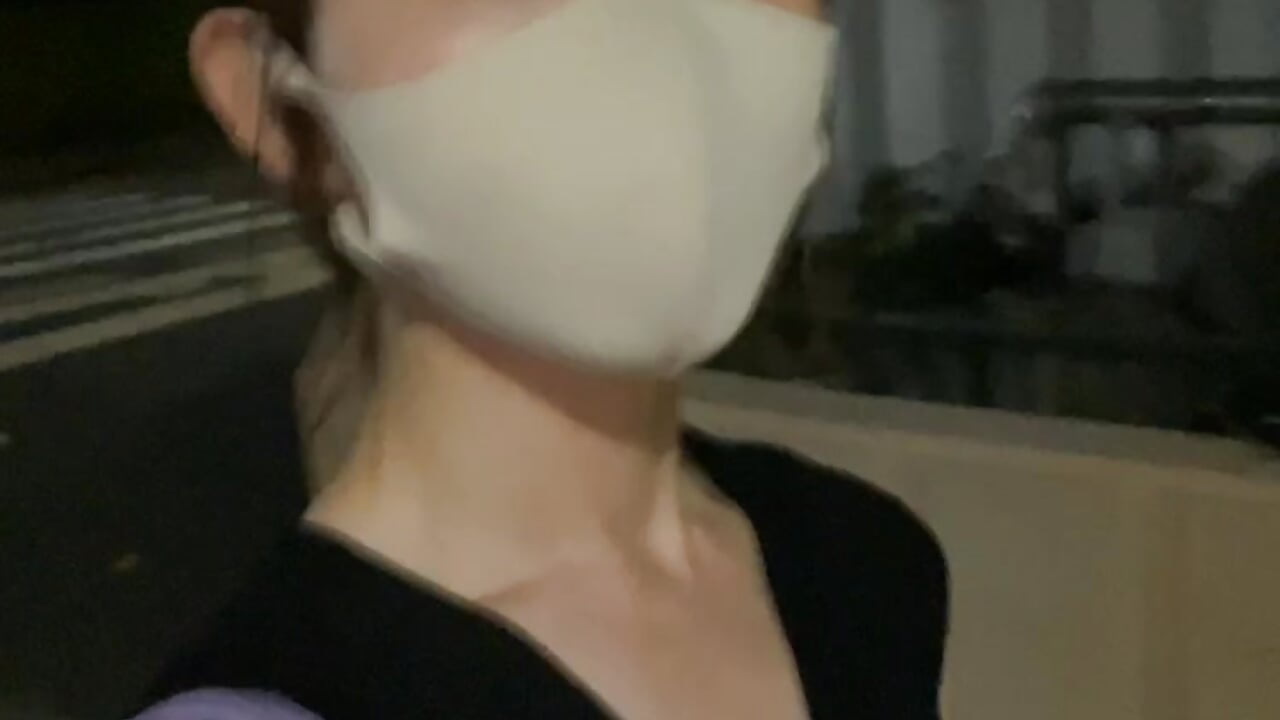 季節感のない散歩風景😷 - video di momo_yuipu modella di cam