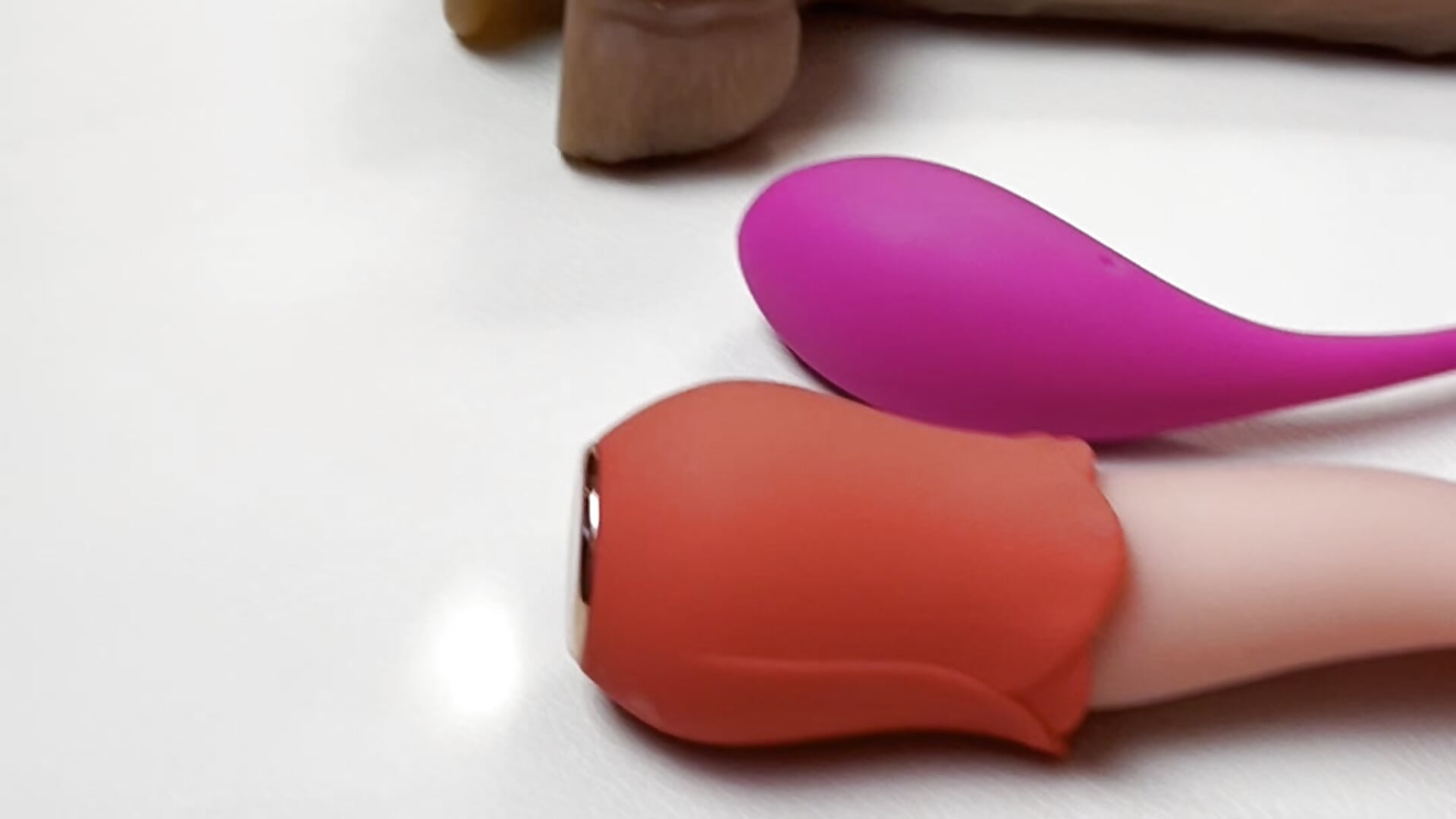 my toys 😚－カメラキャストのAriaEvenの動画