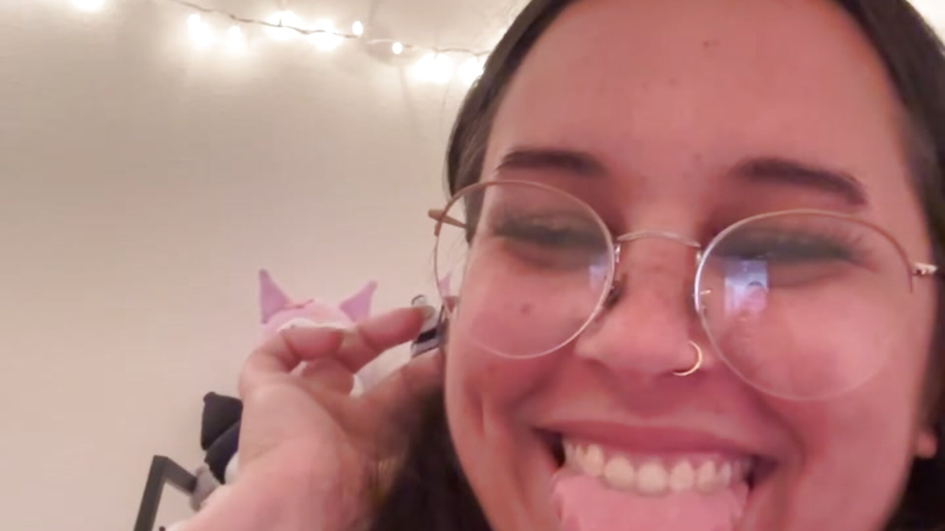 ⋆⁺₊⋆ ˘◡˘ ☾⋆⁺₊⋆ - video by sadgirlsocial cam model