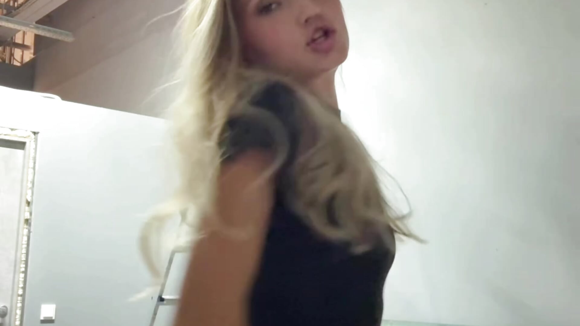 No compromises! - video của người mẫu cam JulieLupo