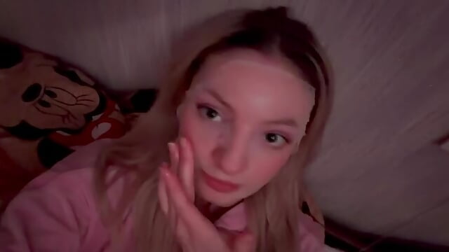 Hello?:) - video av PocketDollX cam-modell