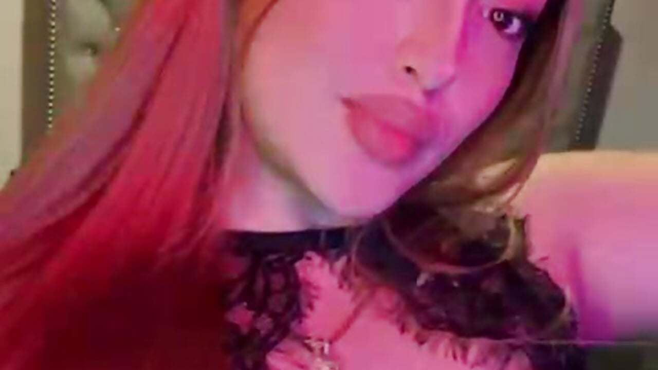 WhatsApp Video 2025-10-08 at 8,28,12 PM - video by itsgianna cam model