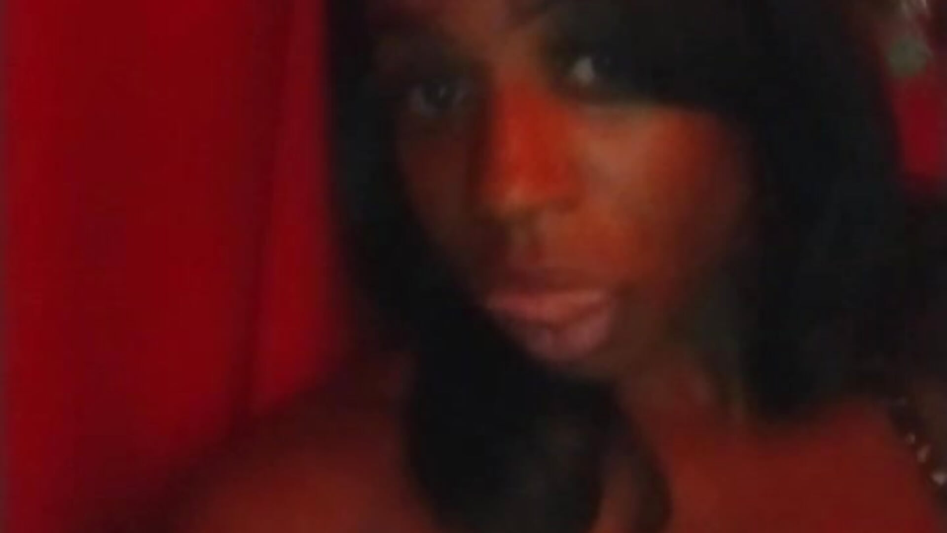 1000001973 - video by GoddessXOXOLovely cam model