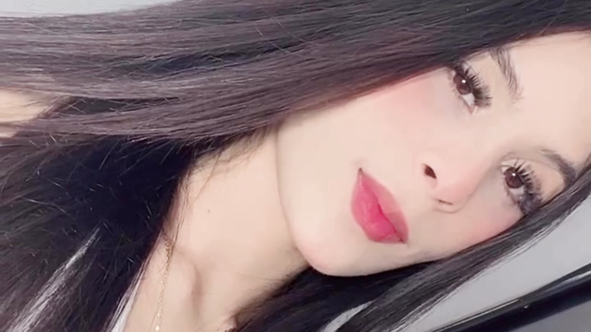 Beautiful - video by VHottiesladies cam model