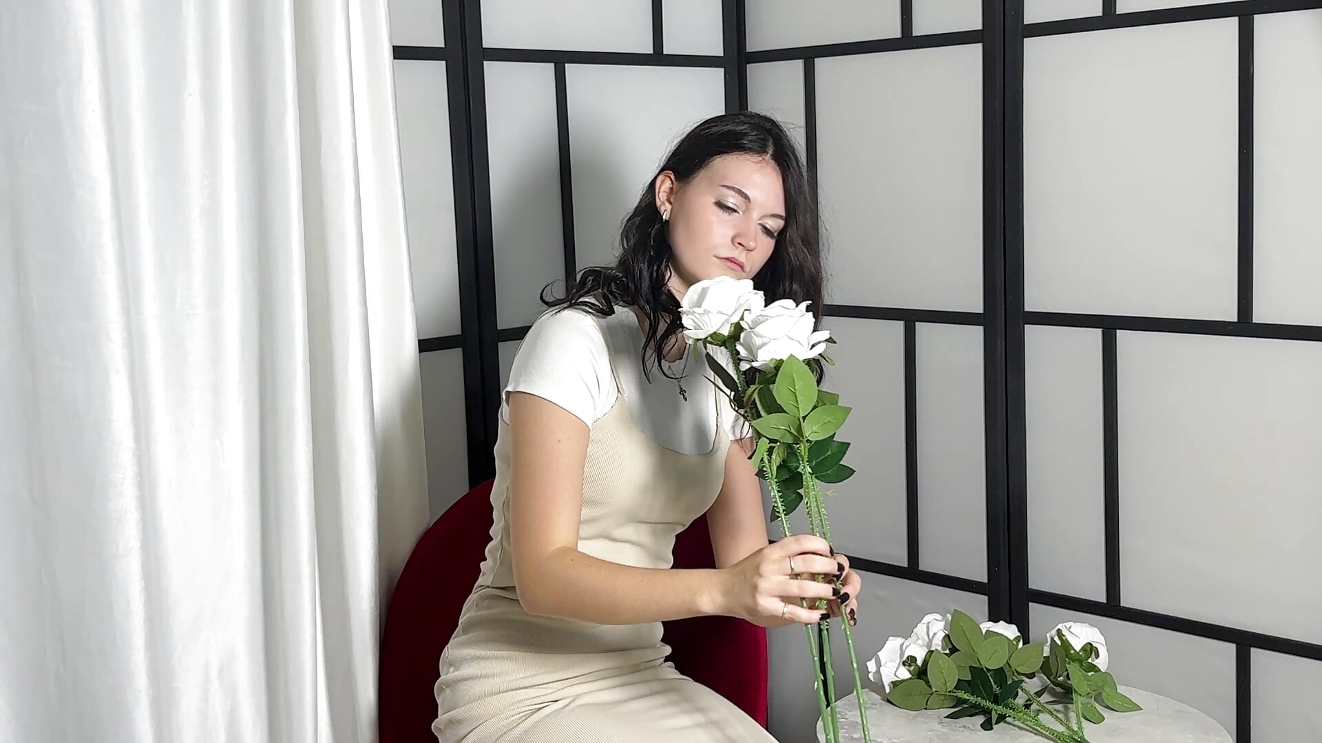 I'm just trying to be beautiful ... - video by BettieBourque cam model