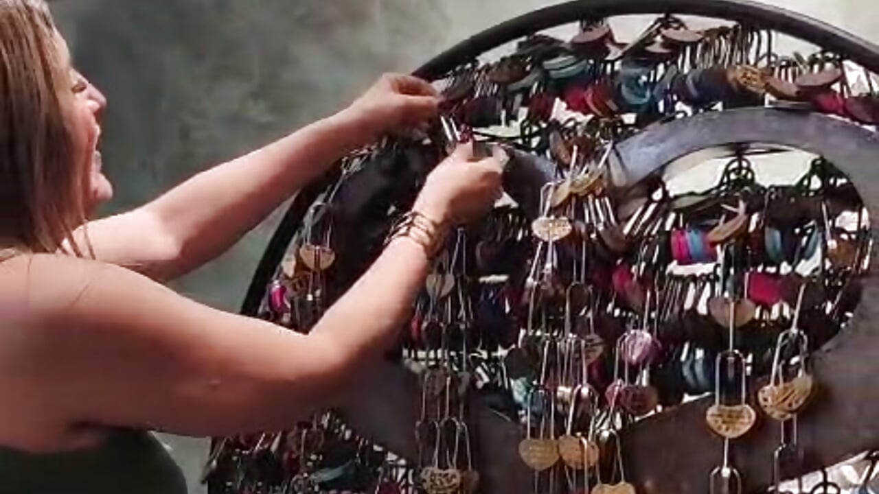 Hello baby - video by sweet_christtydiaz cam model