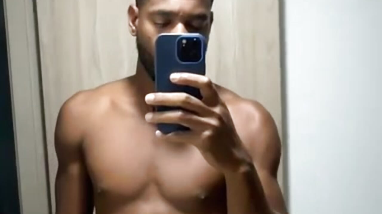 welcome  🍆🔥 - فيديو من johnjaguar1_ موديل الكام