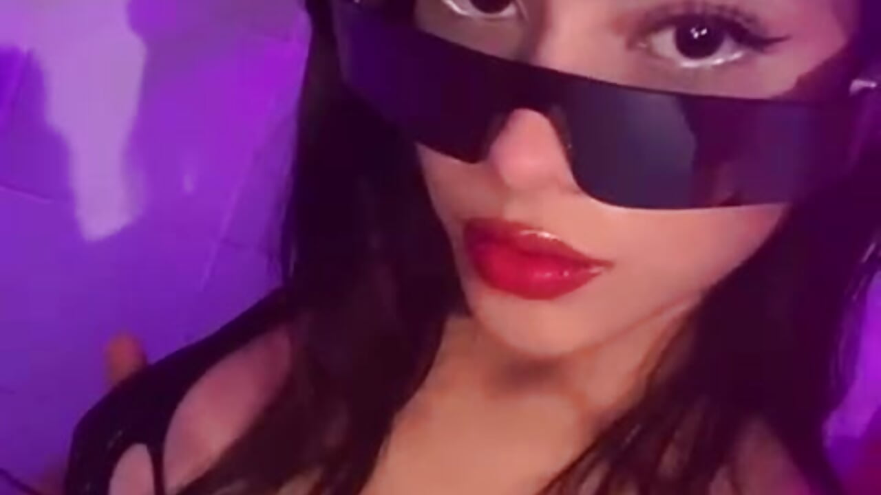 PM - فيديو من Tiffany_santana موديل الكام