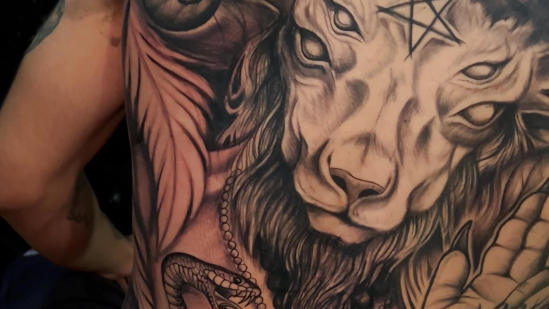 My new Tatto - clip cu _Duriel model videochat