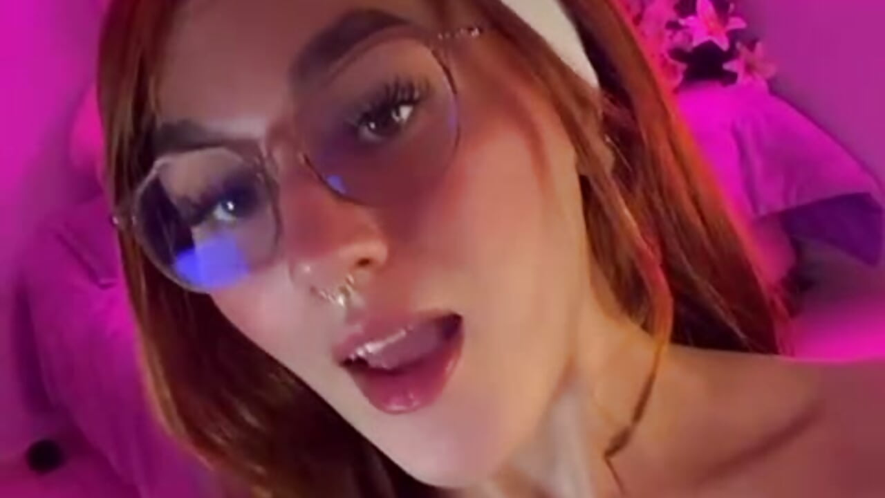 Cute 🔥 - vídeo de Summer_miller modelo de câmara