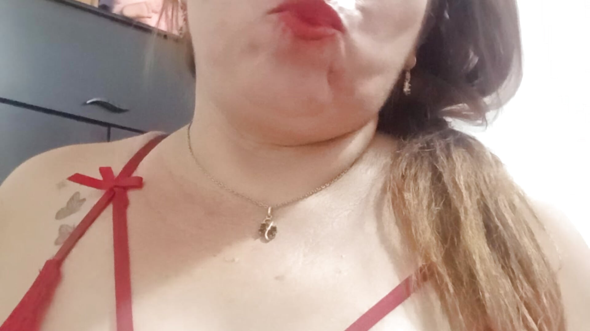 1000483795 - video by mirkalinsk cam model