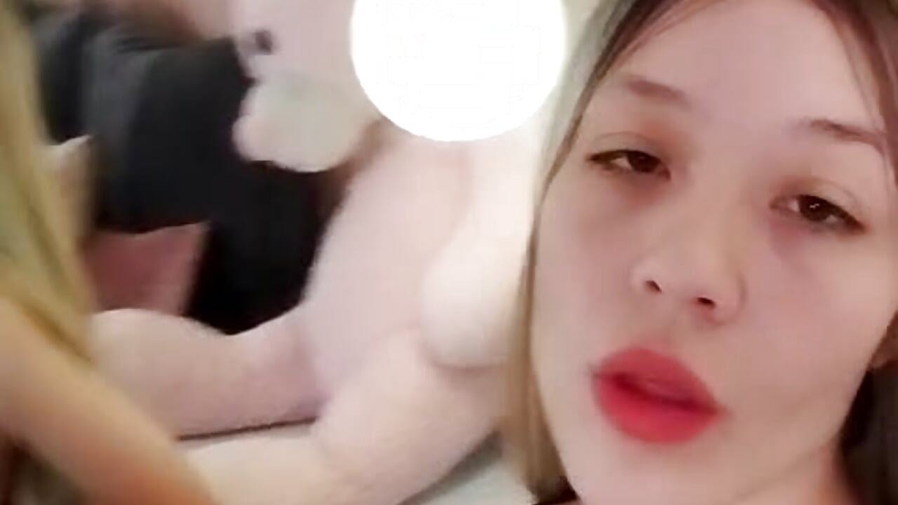 WhatsApp Video 2025-11-14 at 7,07,40 AM - video by emaa_rosse cam model