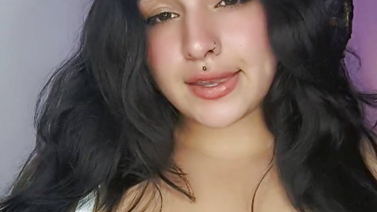 profile-intro-video-1785317684– Ana_coral kameramodell videója