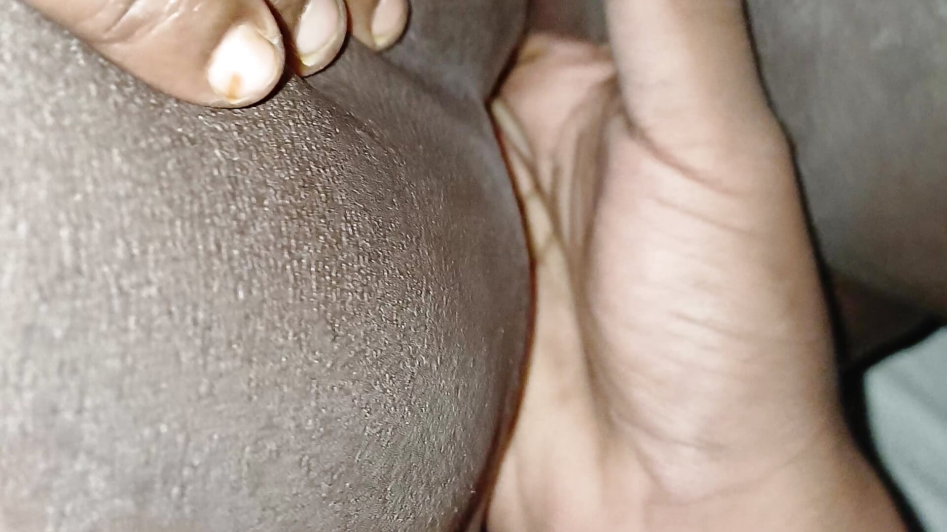 Fingering MOMMY'S Pussy❤️😘