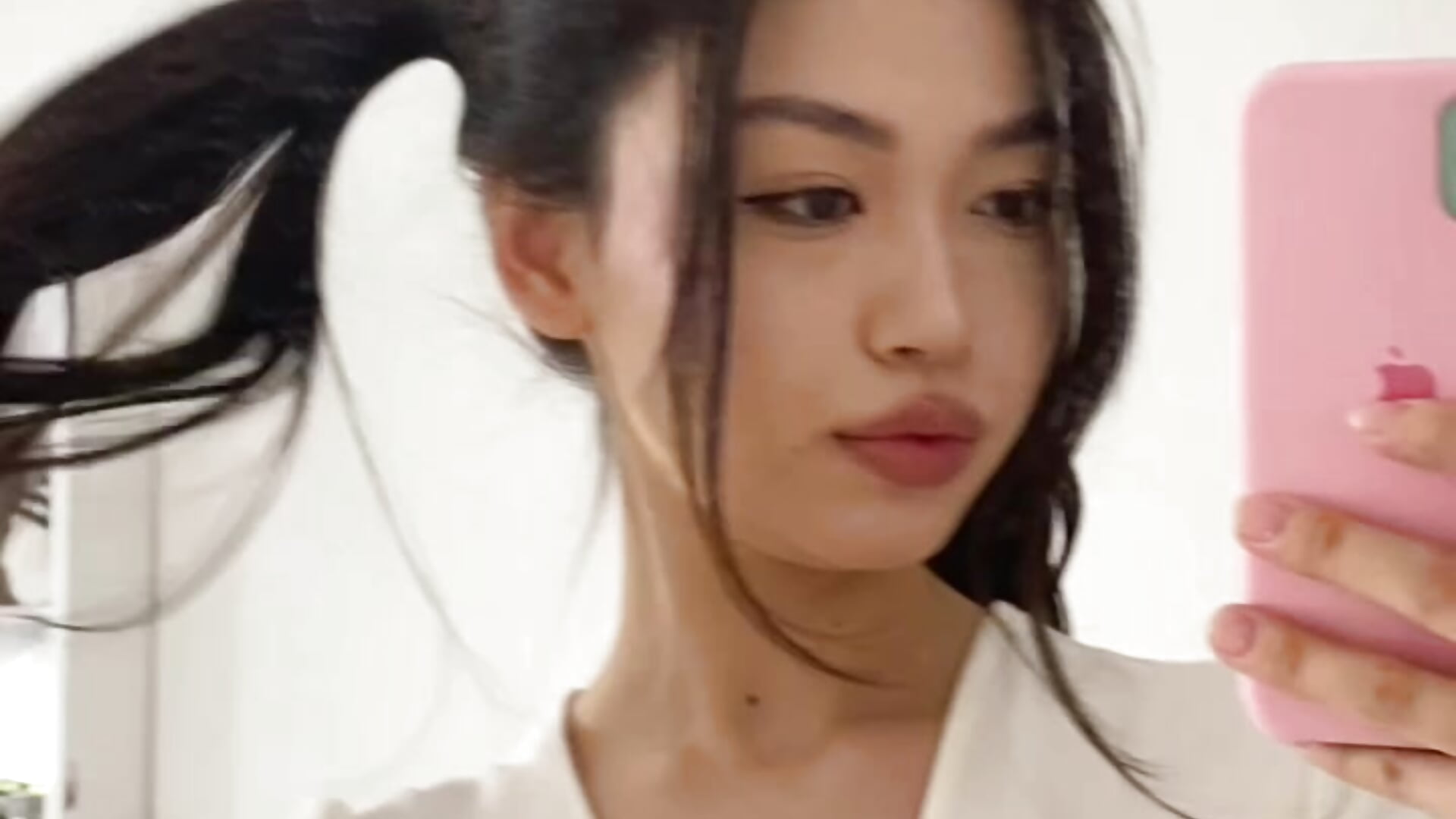 Ponytail– yourlittlesunrise_ kameramodell videója