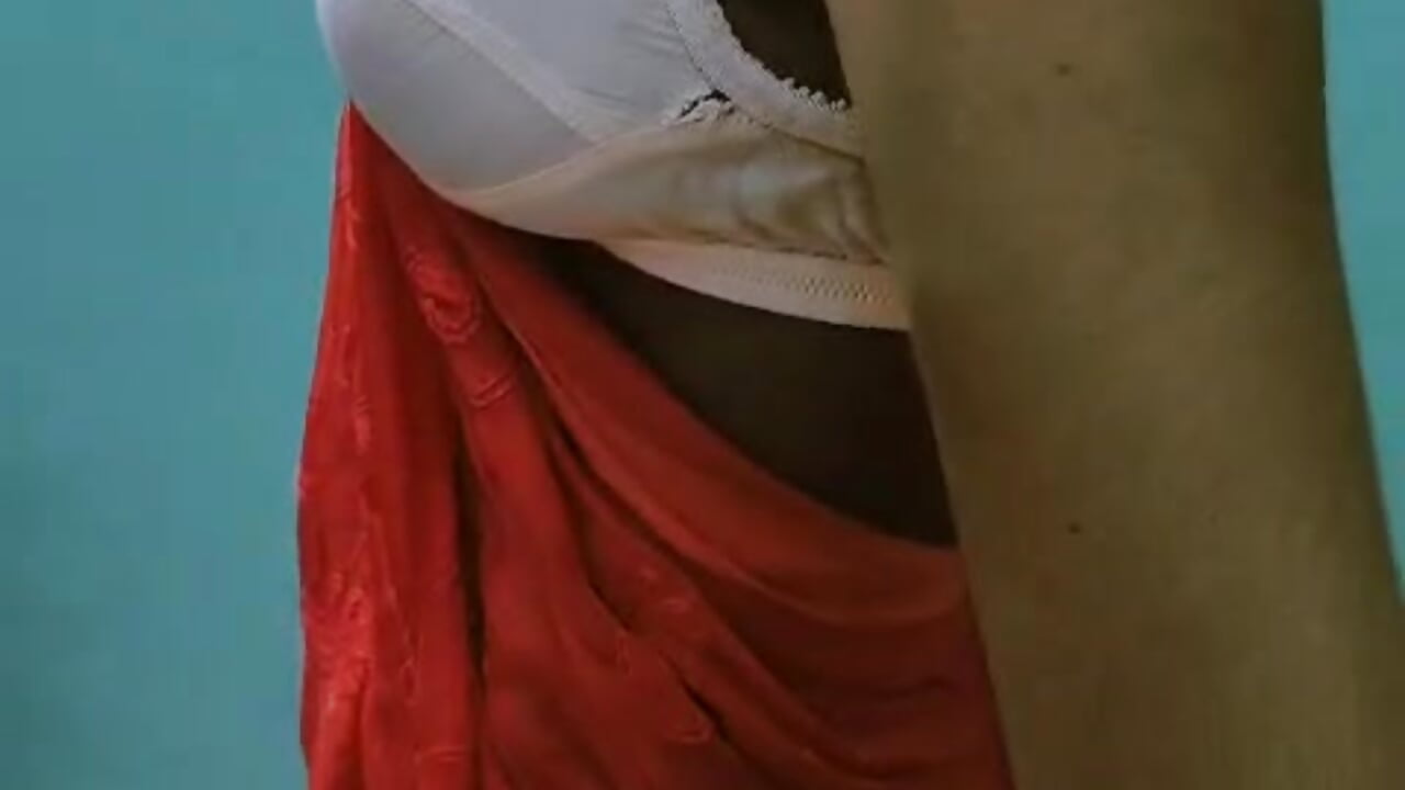 1000040495 - video by hottywife-03 cam model