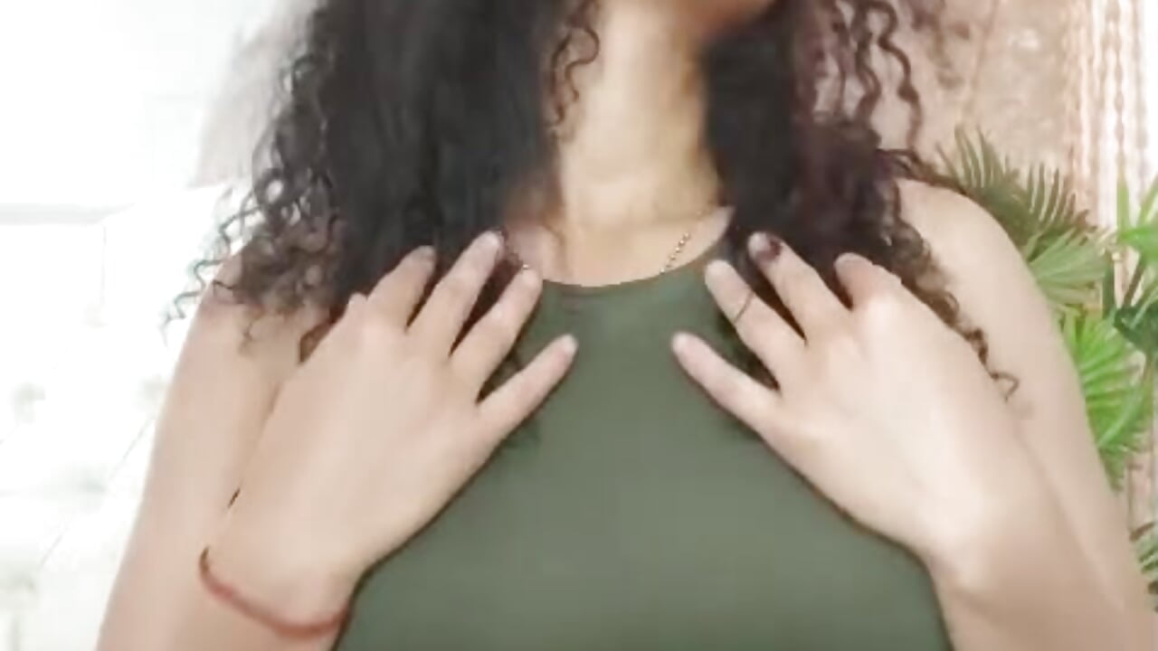 Your sexy girl! - video oleh model kamera AriaVega