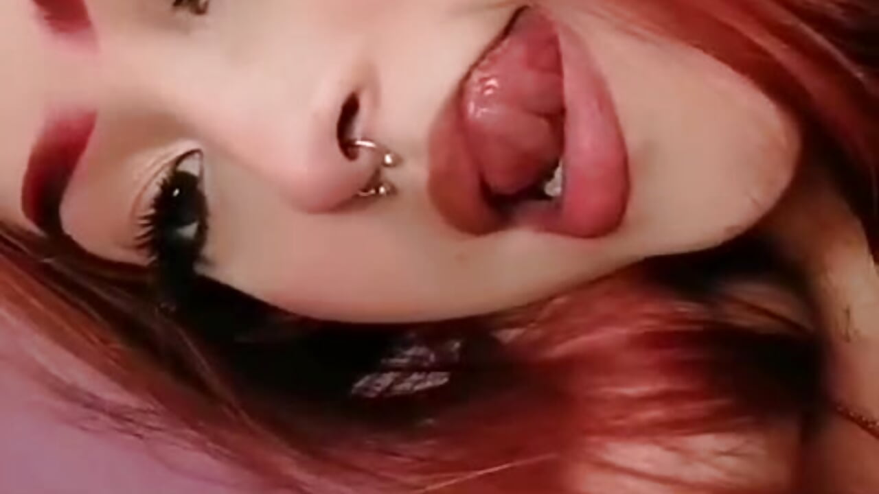 "When you look at me, a storm of desire breaks out in my heart." - video by Gisselle_walker cam model