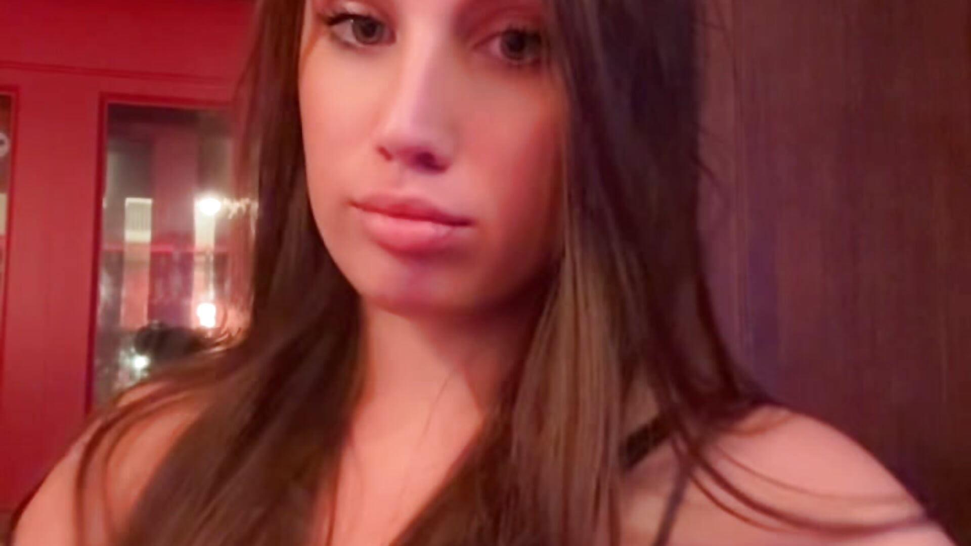 Tu aimerais me croiser en soirée ? 🤭 - bebecita_x 캠 모델의 동영상