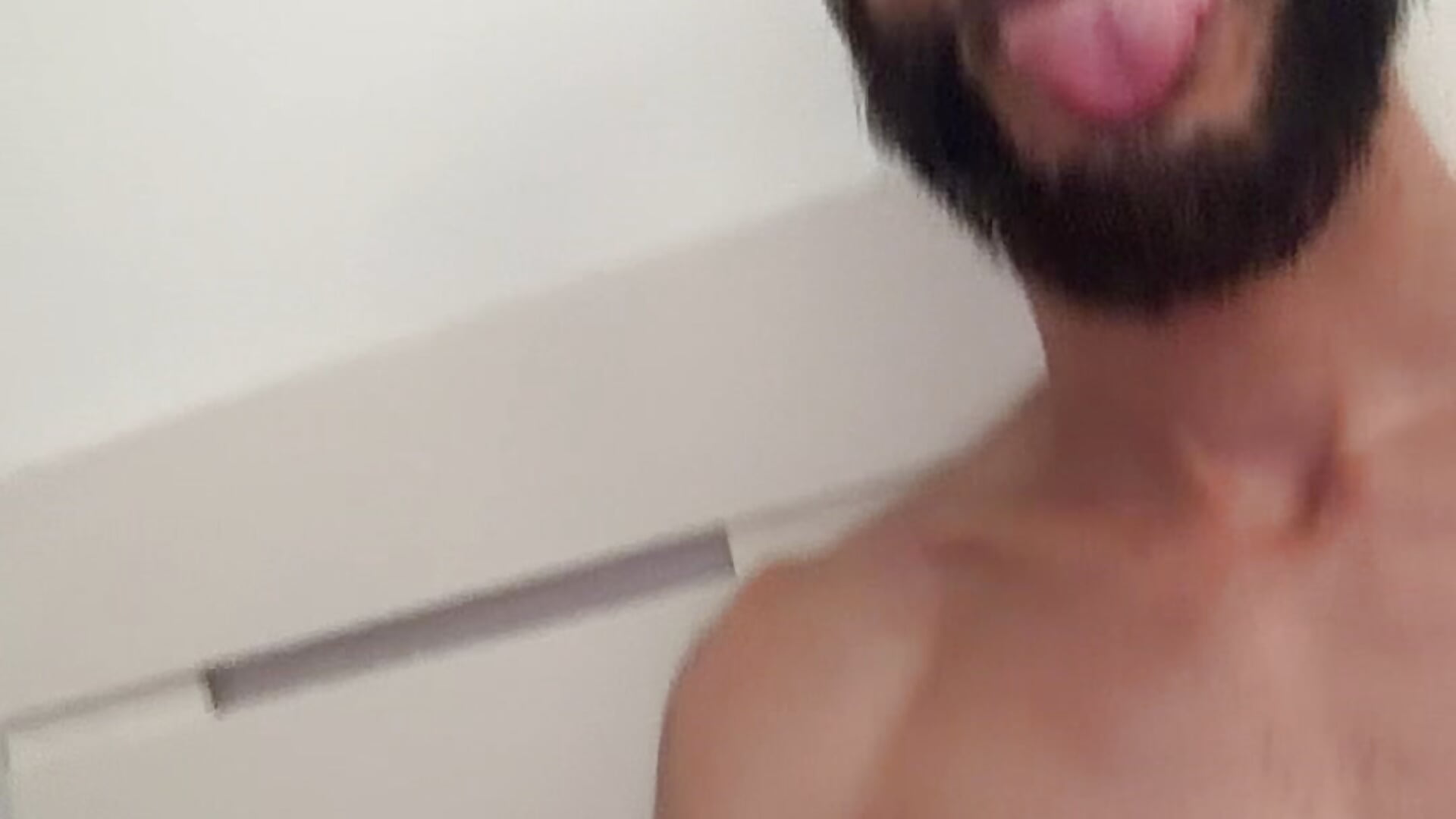 3861942B-DD7C-437D-8796-8C54410ADB54 - clip cu cesar8906 model videochat