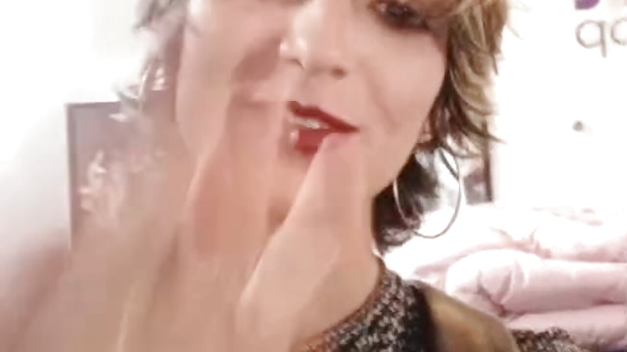 hey - video by noellee__ cam model