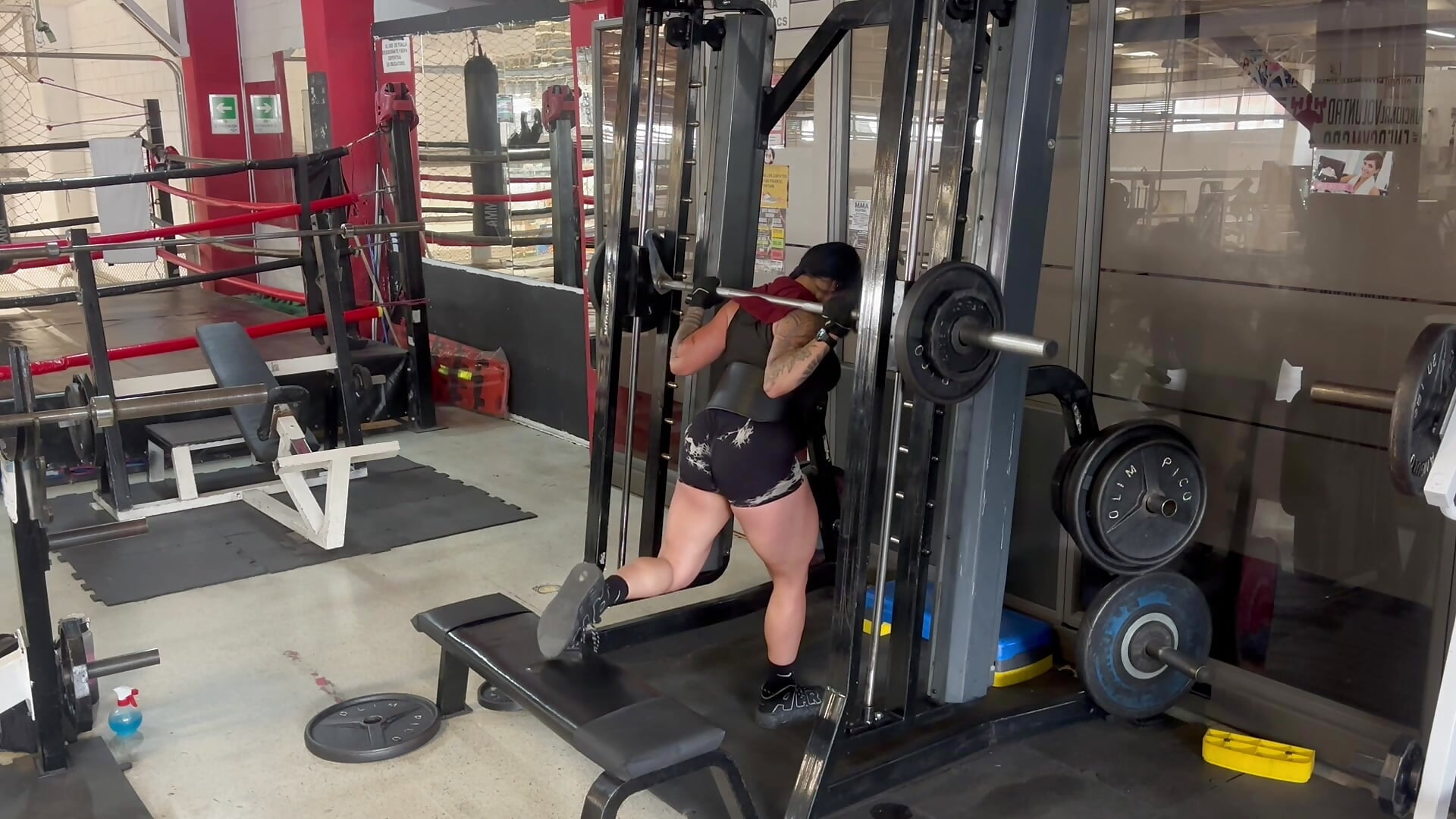 Training hard with weights - vídeo de la modelo de cam Salome-sw