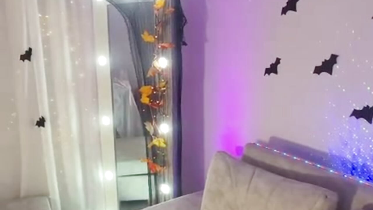 Halloween with Amy🎃🦇🍬 - วิดีโอโดย Amaranta_Hazel โมเดลแคม