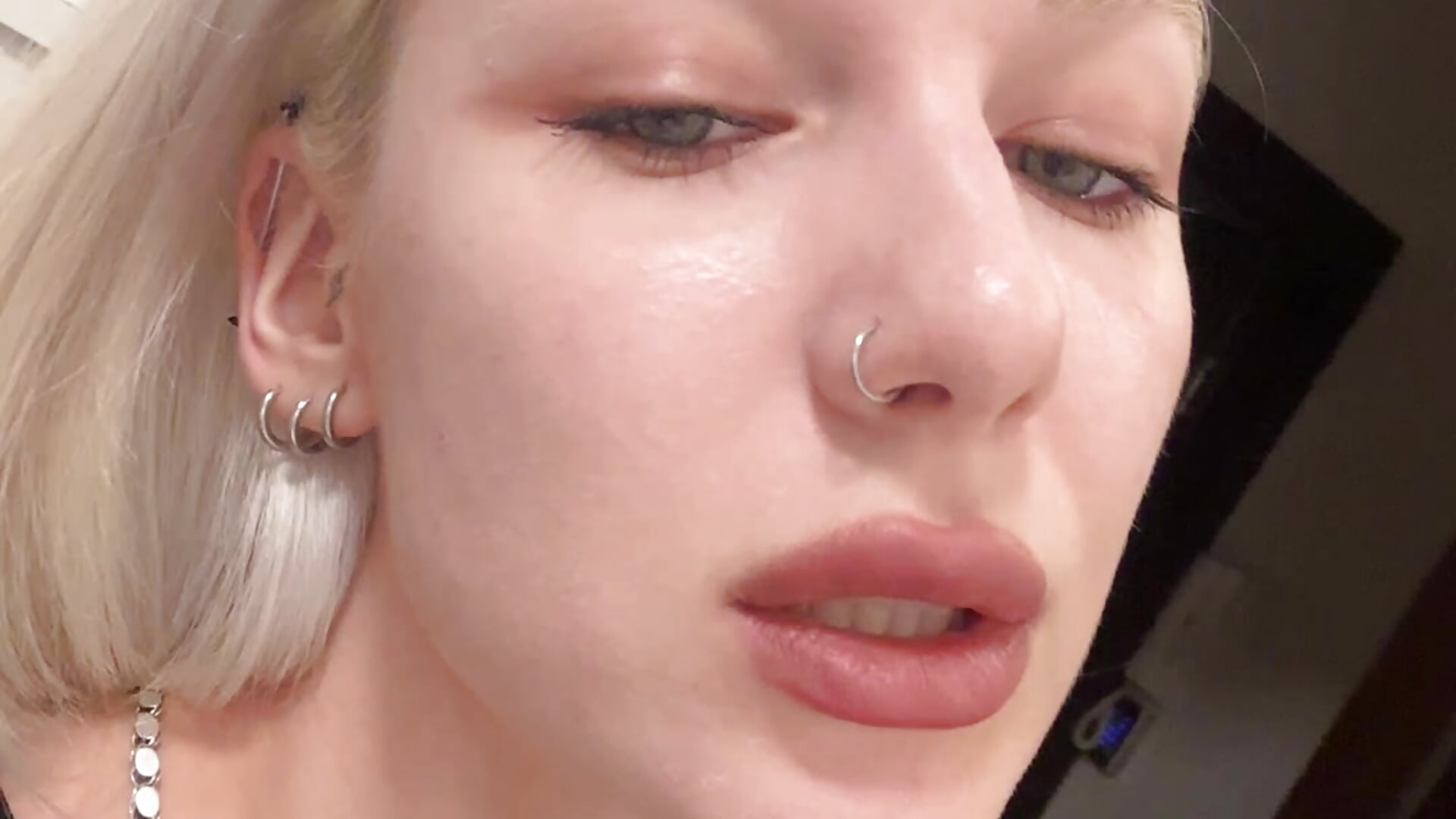 Vaping is bad ;) - video by RanyThomson cam model