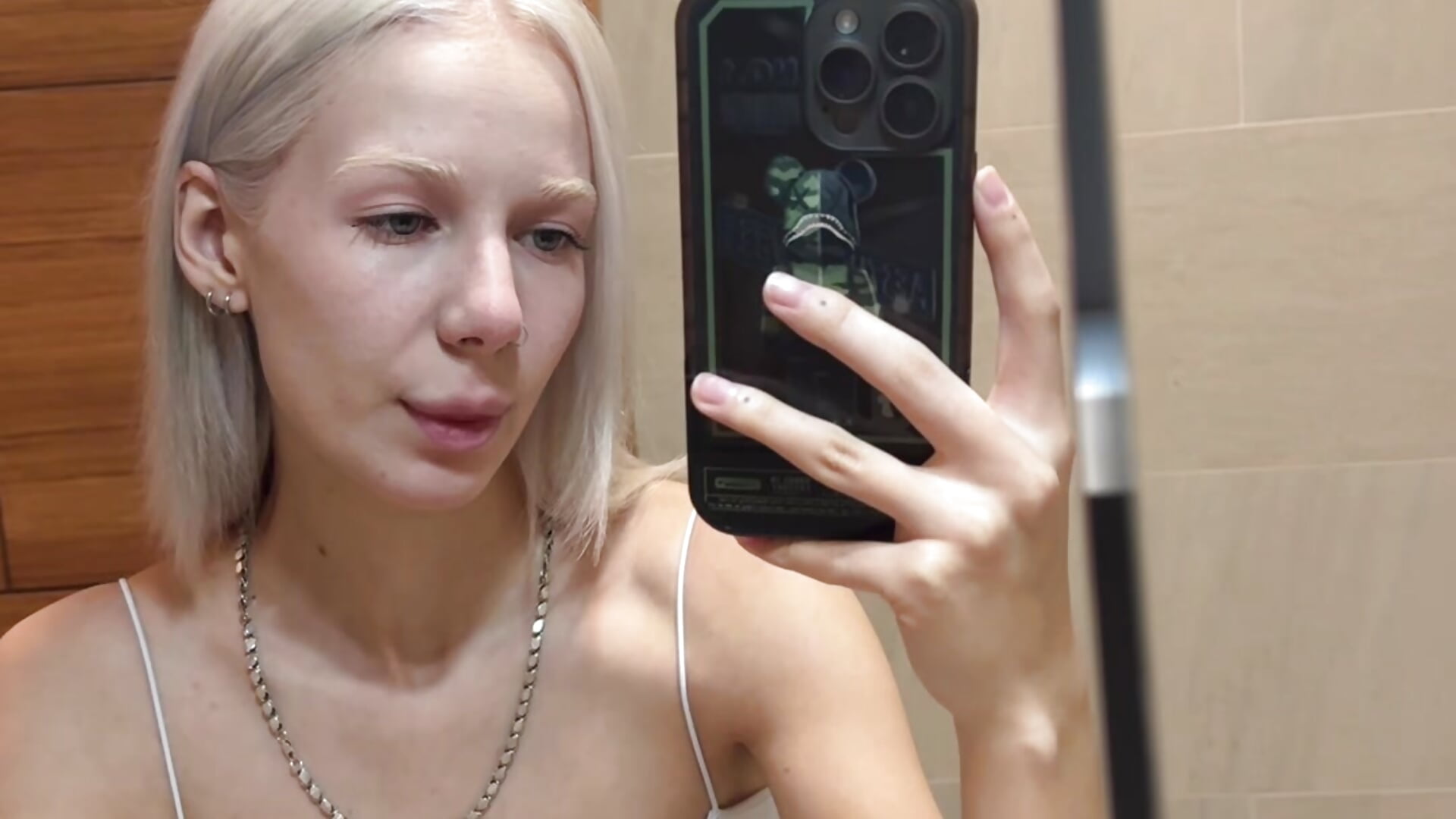 beautiful body - video by RanyThomson cam model