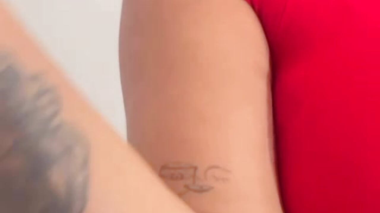 Tattos ♥ - video by Ahilyn cam model