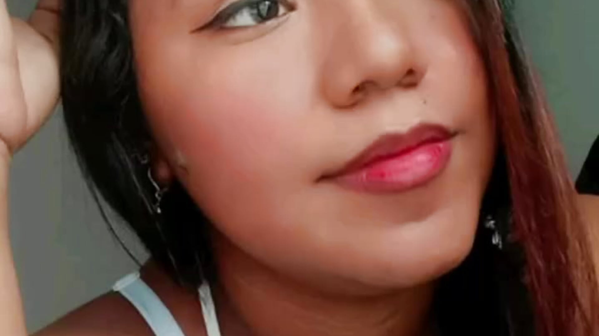 1000027205 - video by Rosario-castro cam model